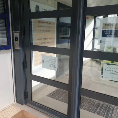 Je vous accueille à l'extérieur